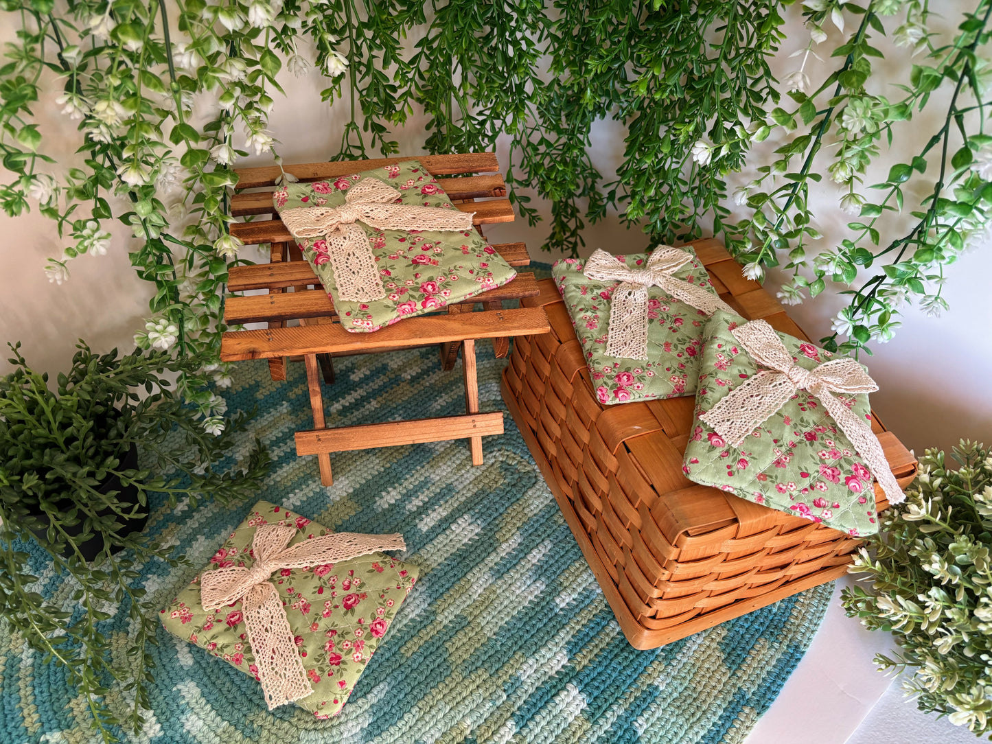 Green with White Bow Handmade Mini Pouch