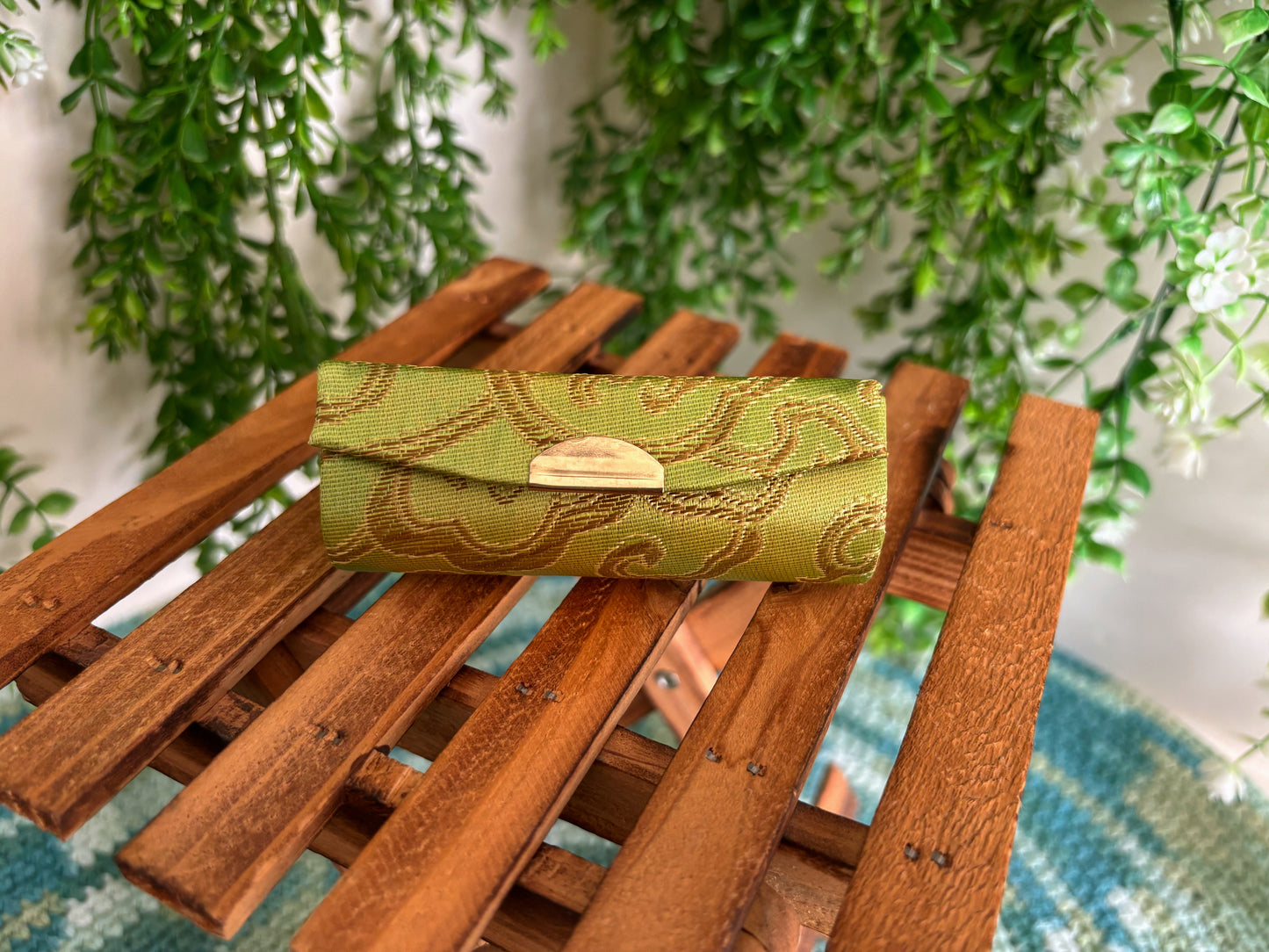 Green Lipstick Case for 1 Lipstick