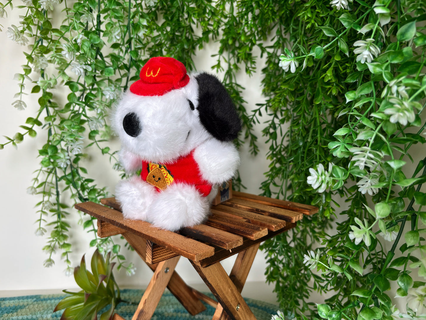 Red Snoopy Plushie Keychain