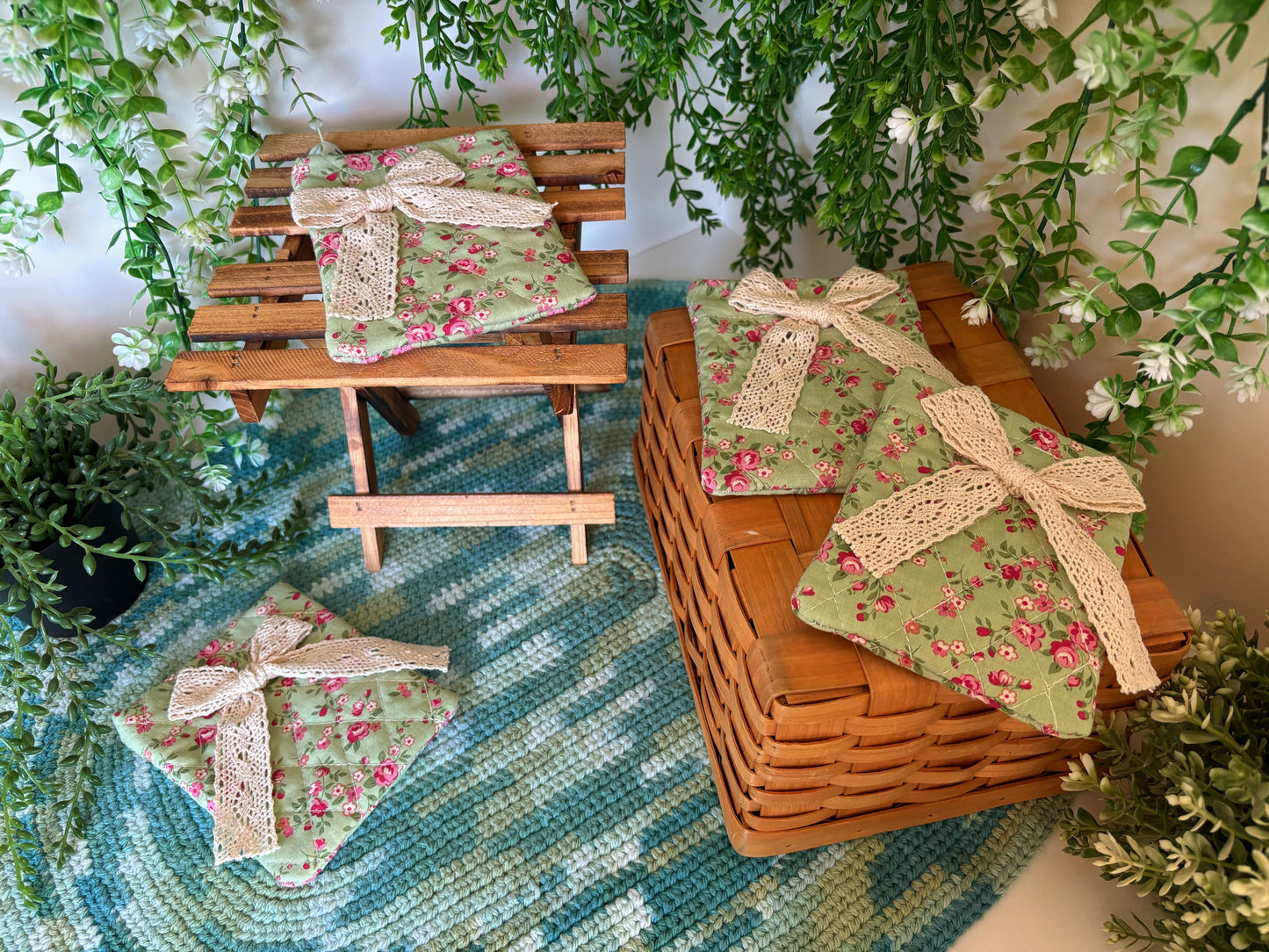 Green with White Bow Handmade Mini Pouch