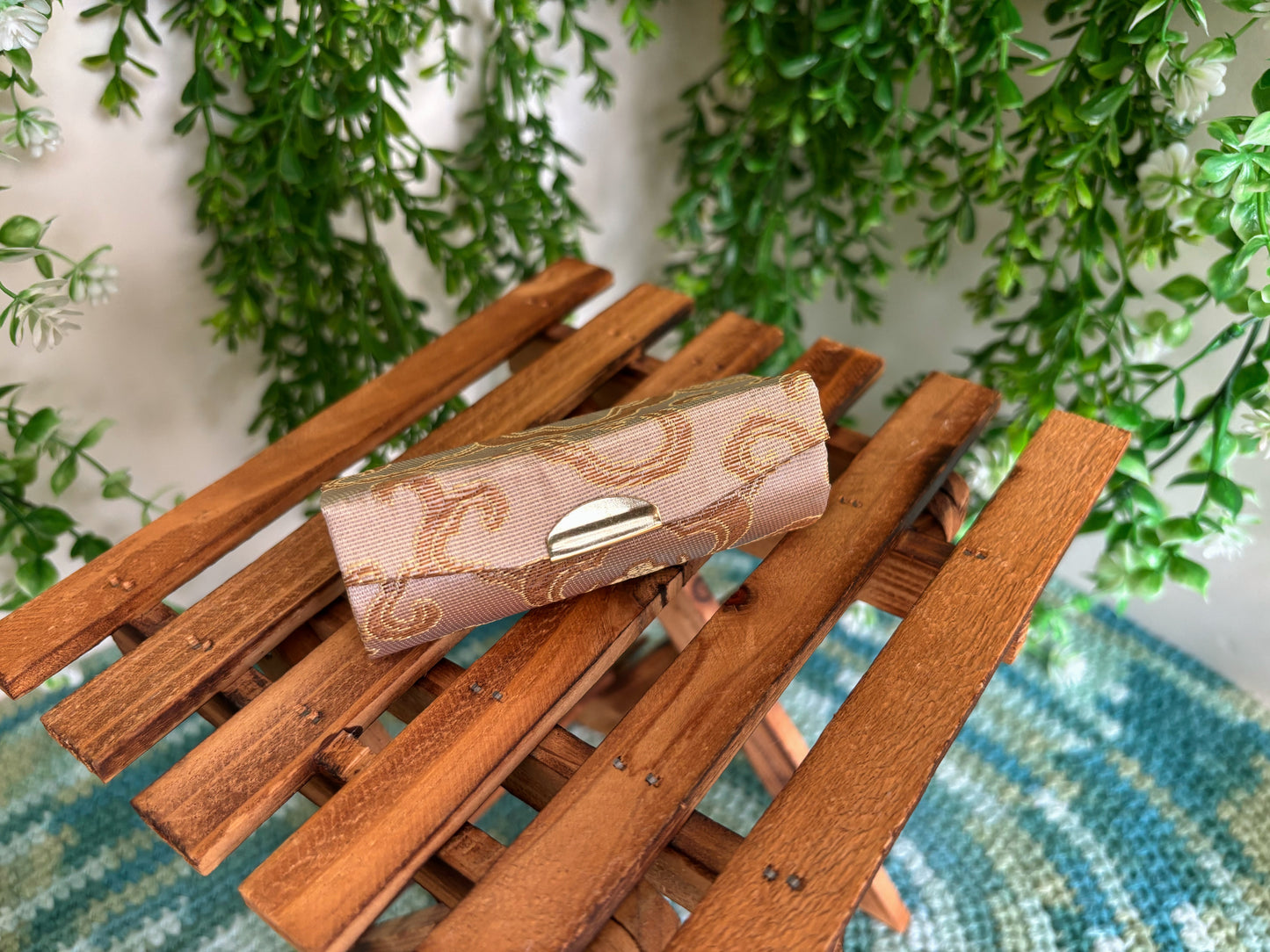 Biege Lipstick Case for 1 Lipstick