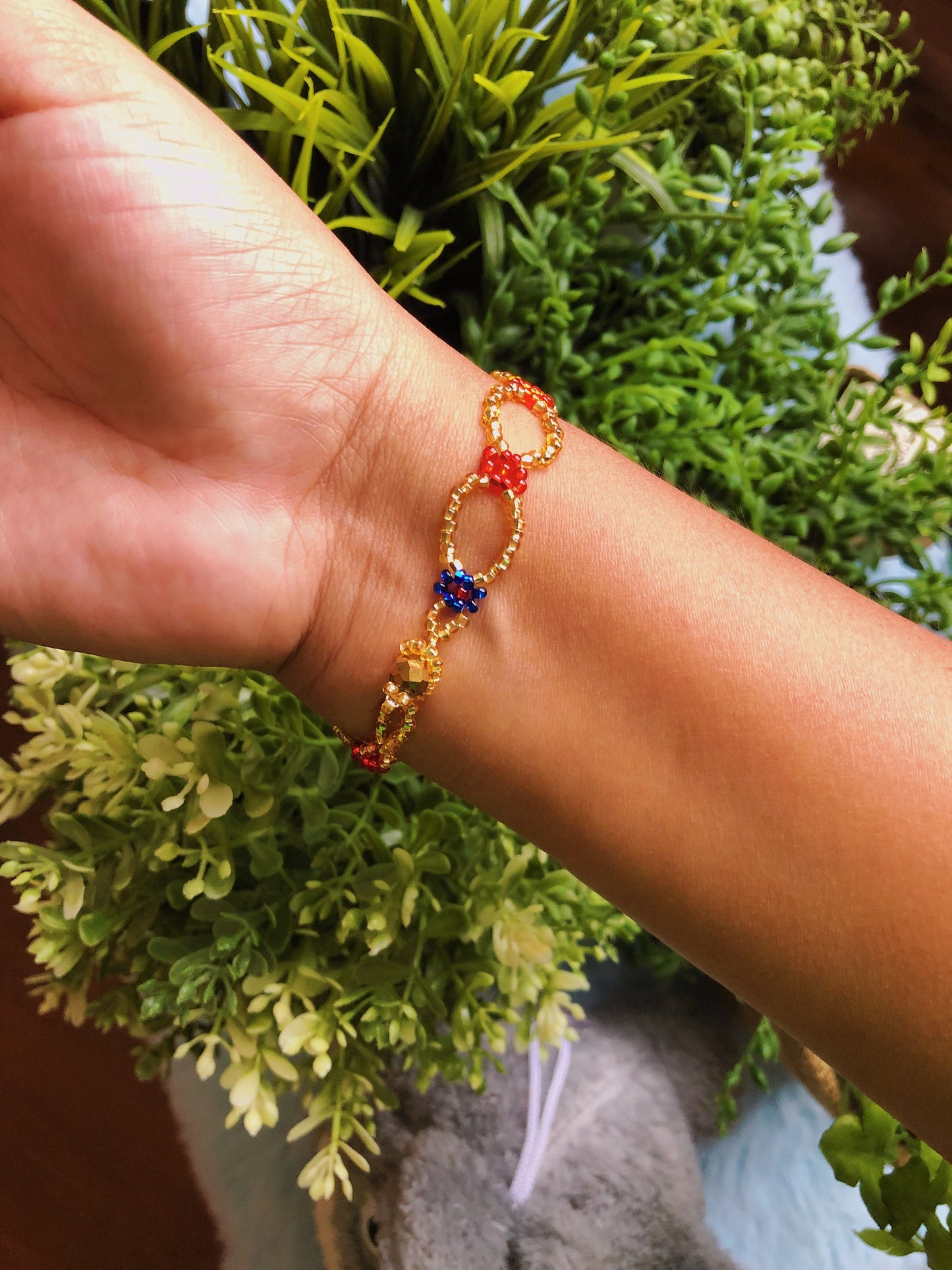 Gold Flower Beaded Bracelet